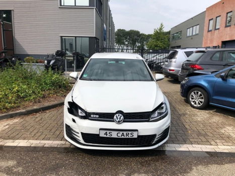 Volkswagen Golf - 2.0 GTD CAMERA/NAVI 2017 RIJDBAAR - 1