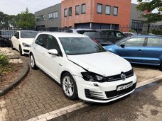 Volkswagen Golf - 2.0 GTD CAMERA/NAVI 2017 RIJDBAAR