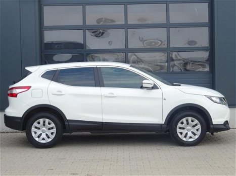 Nissan Qashqai - 1.2 Visia *Safety pack - 1