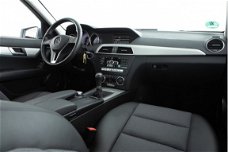 Mercedes-Benz C-klasse - 180 Elegance | XENON | NAVI | Half LEDER | Trekhaak -A.S. ZONDAG OPEN