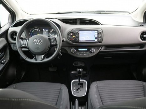 Toyota Yaris - 1.5 Hybrid Design - 1
