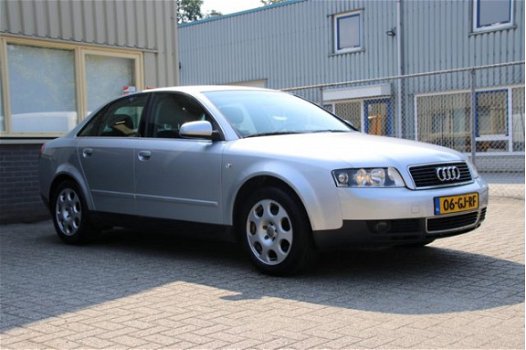 Audi A4 - 2.0 Automaat / Youngtimer / Dealer onderhouden - 1