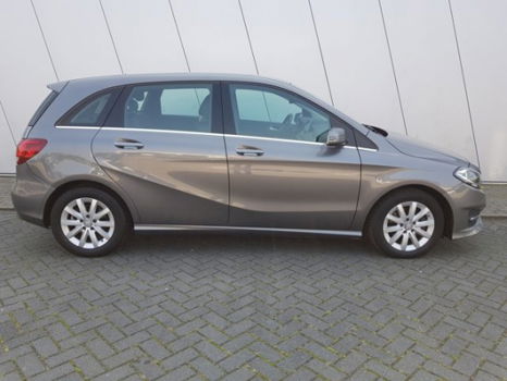 Mercedes-Benz B-klasse - 180 Ambition | AUTOMAAT | NAVIGATIE | AIRCO | HOGE ZIT - 1