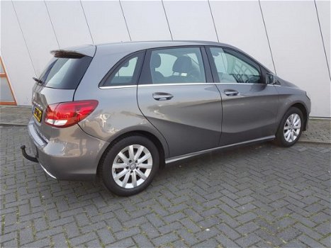 Mercedes-Benz B-klasse - 180 Ambition | AUTOMAAT | NAVIGATIE | AIRCO | HOGE ZIT - 1