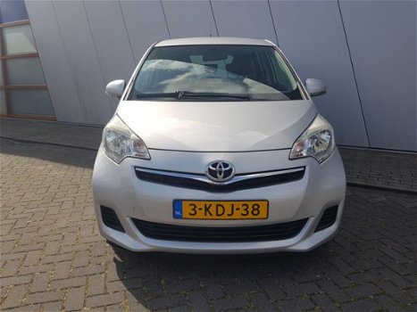 Toyota Verso S - 1.3 VVT-i Comfort l Parrot I Hoge instap I Airco - 1