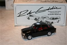 Volvo Amazon zwart 1/43 Robeddie Brooklin