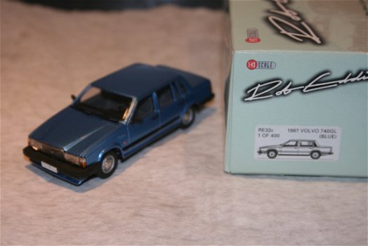 Volvo 740 GL 1/43 Robeddie Brooklin - 3