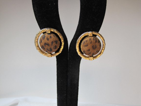Oorbellen Dauplaise goudkleurig met panter print stoffen cabochon 2.9 cm - Afbeelding 8