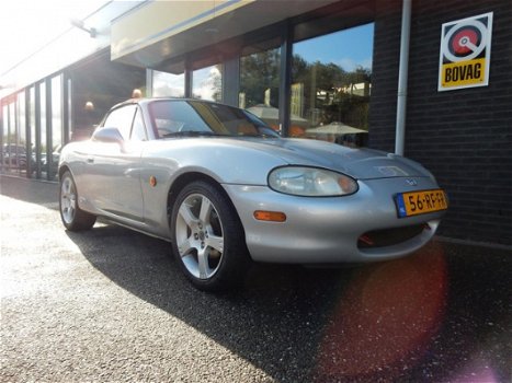 Mazda MX-5 - 1.6i - 1