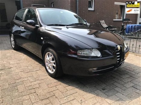 Alfa Romeo 147 - 1.9 JTD Edizione Limitata *AIRCO - 1