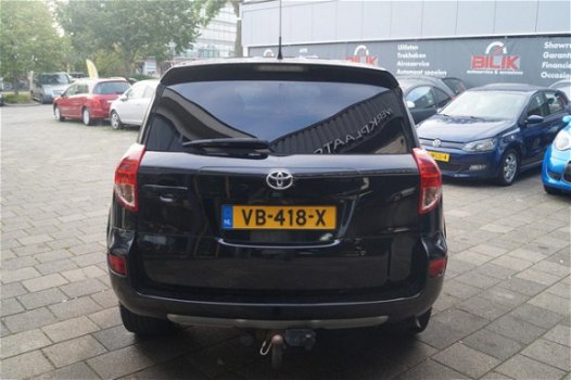 Toyota RAV4 - 2.2 D-Cat Dynamic / Clima / Cruise / Schuifdak - 1