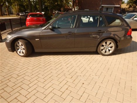 BMW 3-serie Touring - 318d High Executive 1-EIGENAARNIEUWSTAAT - 1