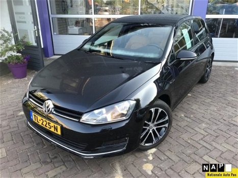 Volkswagen Golf - 1.6 TDI * EDITION * LEDER * NAVIGATIE - 1