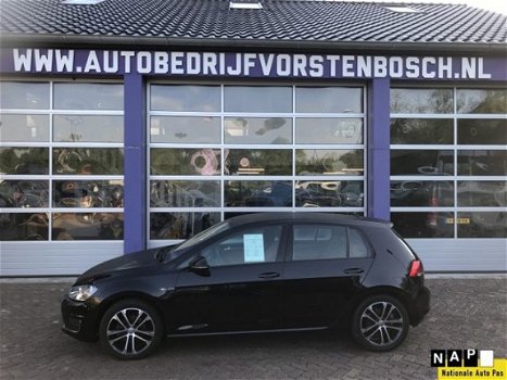 Volkswagen Golf - 1.6 TDI * EDITION * LEDER * NAVIGATIE - 1