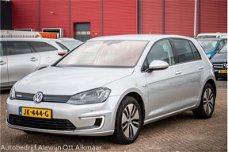 Volkswagen e-Golf - (incl. BTW € 21.950) AUTOMAAT, Groot Navi, Led koplampen, Stoelverwarming