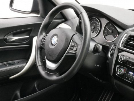 BMW 1-serie - 116d 116pk Centennial High Executive AUTOMAAT VAN: € 18.650, - VOOR: € 17.950, - 1