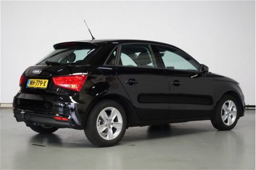 Audi A1 Sportback - 1.0 TFSI Pro Line 5 drs Navigatie Cruise / Airco / Trekhaak - 1