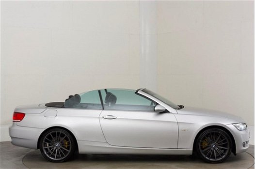 BMW 3-serie Cabrio - 325i High Executive , Automaat, Xenon, Leder, Sportstoelen, Parkeersensoren - 1