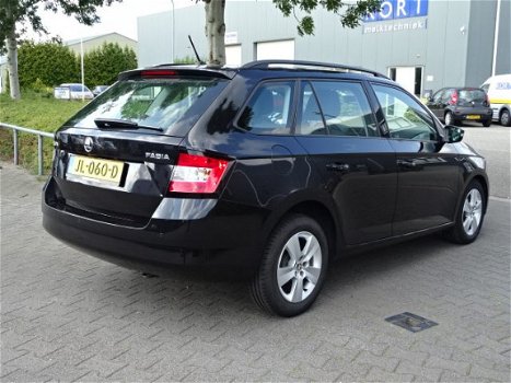 Skoda Fabia Combi - 1.4 TDI Businessline Navi Pdc - 1