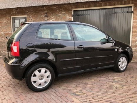 Volkswagen Polo - 1.4-16V DAKRAAM - Nieuwe APK - LM velgen - 1