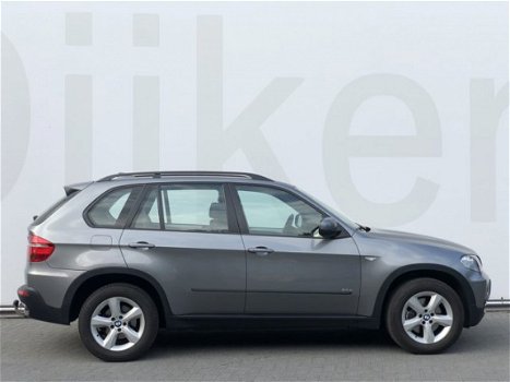 BMW X5 - 3.0d High Executive | Navigatie Professional | PDC Voor / Achter | Trekhaak | Comfortstoel - 1