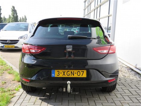 Seat Leon - 1.6 TDI Limited Edition II LED Leder Trekhaak Navi Clima PDC Cruise - 1