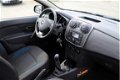 Dacia Sandero - 0.9 TCe 10th Anniversary Airco/Cruise controle/Parkeersensoren achter/Trekhaak - 1 - Thumbnail