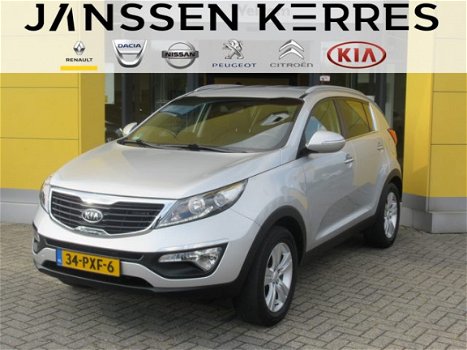 Kia Sportage - 2.0-16V X-ECUTIVE PLUS PACK Half Leder/Parkeerhulp/Climatic - 1