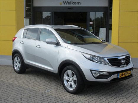 Kia Sportage - 2.0-16V X-ECUTIVE PLUS PACK Half Leder/Parkeerhulp/Climatic - 1