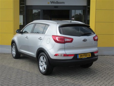 Kia Sportage - 2.0-16V X-ECUTIVE PLUS PACK Half Leder/Parkeerhulp/Climatic - 1