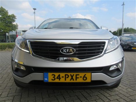 Kia Sportage - 2.0-16V X-ECUTIVE PLUS PACK Half Leder/Parkeerhulp/Climatic - 1