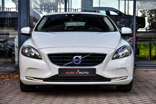 Volvo V40 - T3 150PK Kinetic | Navi | Camera - 1