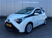 Toyota Aygo - 1.0 VVT-i 72pk 5D x-play, schuifdak, navi - 1 - Thumbnail