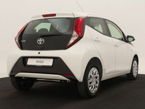 Toyota Aygo - 1.0 VVT-i x-play Demo Deal - 1