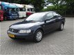 Volkswagen Passat - 1.8-5V Trendline - 1 - Thumbnail