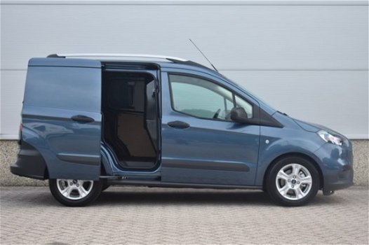 Ford Transit Courier - 1.5 TDCI Trend VOORRAAD VOORDEELNAV/CRUISE/CAM/CLIMA - 1