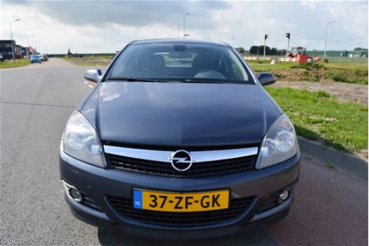 Opel Astra GTC - 1.6 Cosmo AUTOMAAT - 1