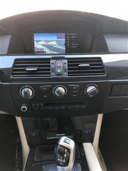 BMW 5-serie Touring - 520i Corporate Lease Business Line Edition I Navigatie/Leder/TH/LMV - 1