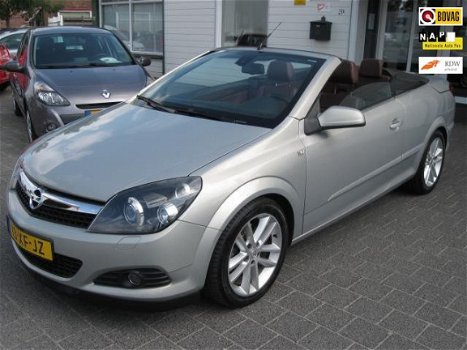 Opel Astra TwinTop - 1.9 CDTi Temptation (XENON/150PK) - 1