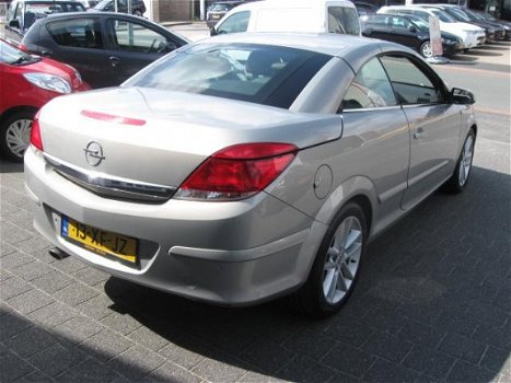 Opel Astra TwinTop - 1.9 CDTi Temptation (XENON/150PK) - 1