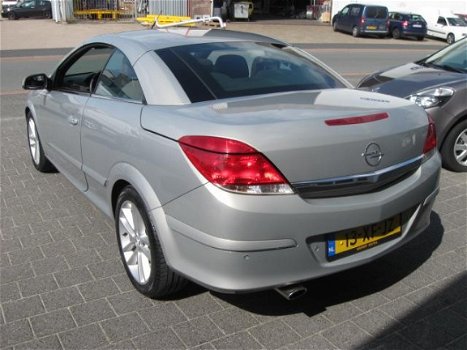 Opel Astra TwinTop - 1.9 CDTi Temptation (XENON/150PK) - 1