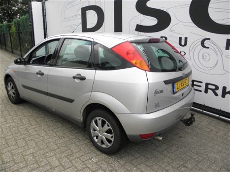 Ford Focus - 1.6-16V Ghia - 1