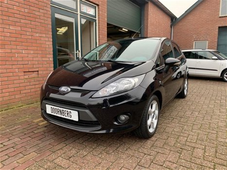 Ford Fiesta - 1.25 Titanium 82PK AIRCO-LM.VELGEN-EL.RAMEN - 1