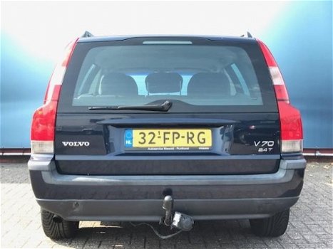 Volvo V70 - 2.4 T Comfort Line Youngtimer / NAP - 1