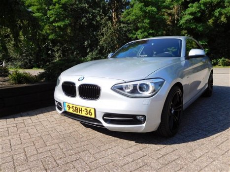 BMW 1-serie - 116d EDE High Executive M.Pakket.Navi.Leer.Xenon - 1