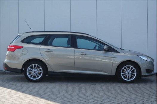 Ford Focus Wagon - Trend 1.0 100 PK | Navigatie | Cruise control | Parkeersensoren achter | Bluetoot - 1