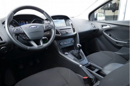 Ford Focus Wagon - Trend 1.0 100 PK | Navigatie | Cruise control | Parkeersensoren achter | Bluetoot - 1