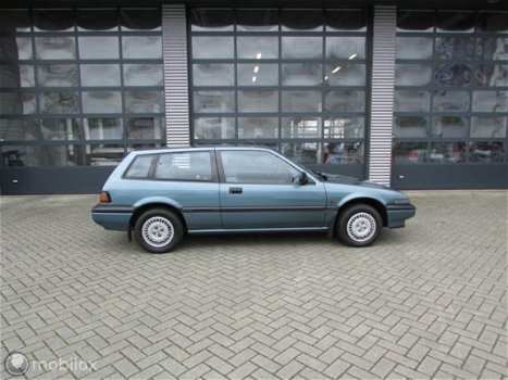 Honda Accord Aerodeck - 2.0i EX-ALB kat - 1