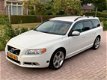 Volvo V70 - 2.5 T R-Design Leder/Climate/CNG/Xenon/Trekhaak Aardgas- Nette uitvoering compleet docum - 1 - Thumbnail