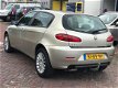 Alfa Romeo 147 - 2.0 T.Spark Distinctive Selespeed AUTOMAAT/NW APK/ 5DRS/AIRCO/leder - 1 - Thumbnail